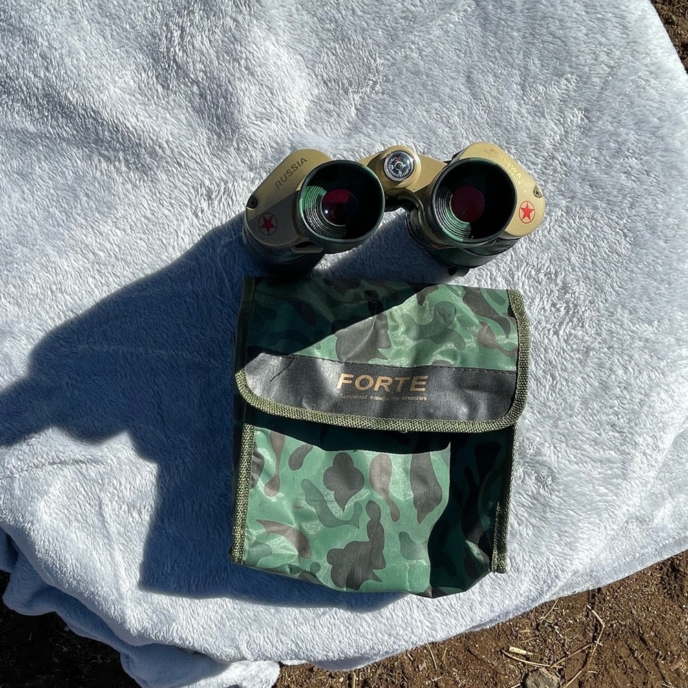 Forte Binoculars with case